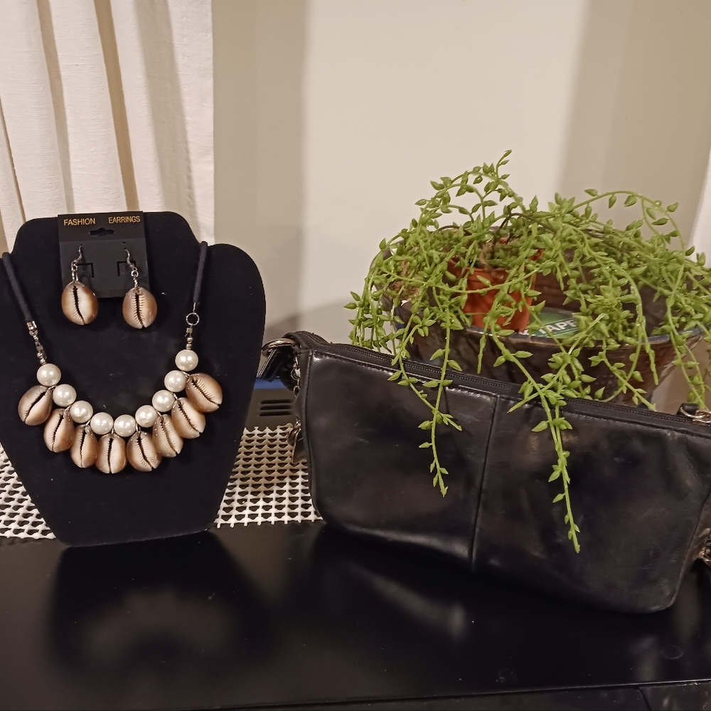 Shells & Pearl Necklace